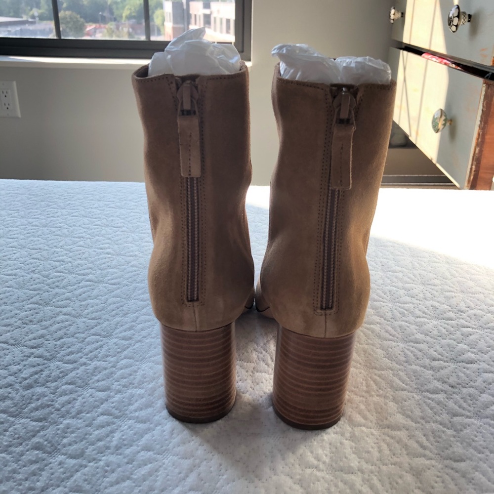 NWB Sandro Sacha Suede Ambre Heeled Boots - Picture 10 of 10